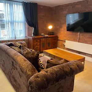 Staycation At 62a Cocoa Apartment York